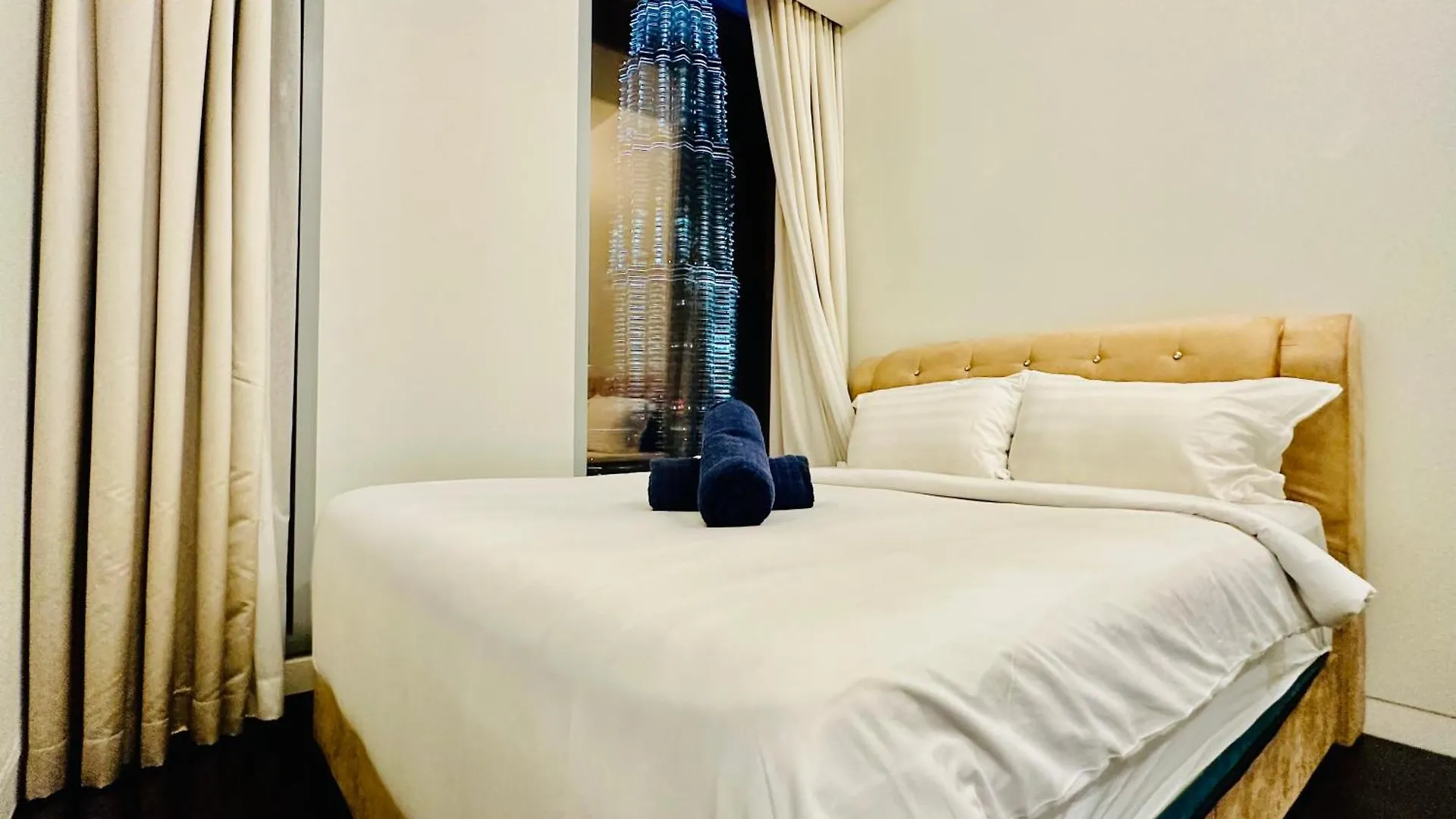 Tropicana The Residences - Klcc By Luxury World كوالالمبور شقة