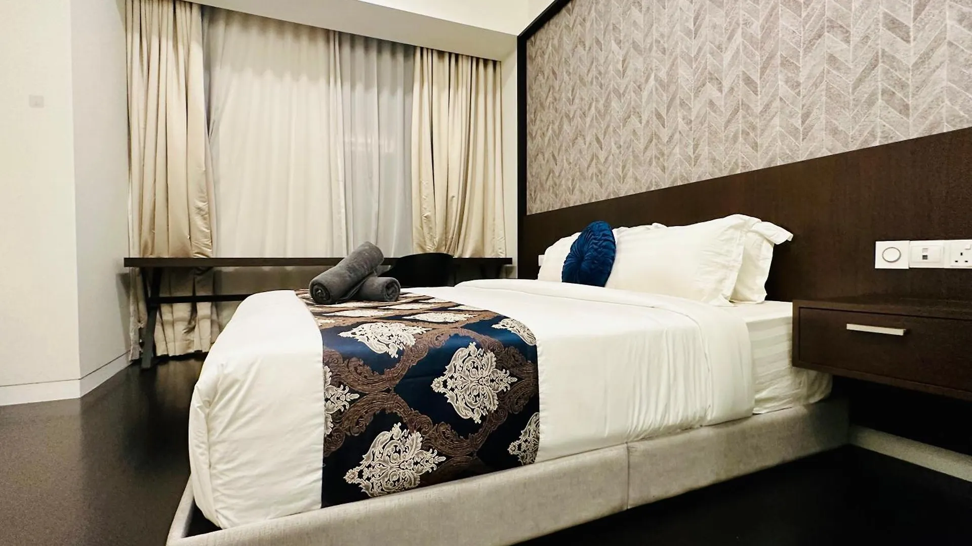 Tropicana The Residences - Klcc By Luxury World كوالالمبور 0*,